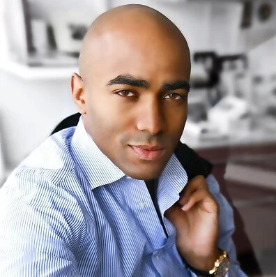 Lee Hawkins Author Photo