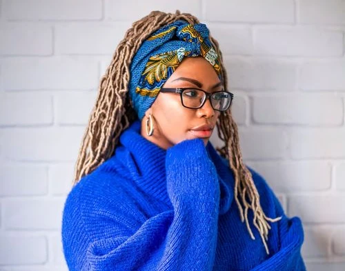 Onyi Nwabineli Author Photo