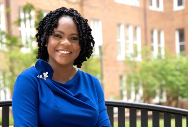 Yolanda Pierce Author Photo