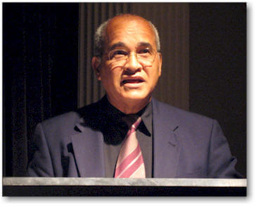 Arnold Rampersad Author Photo