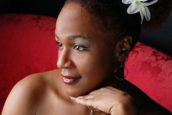 Elaine Richardson Author Photo