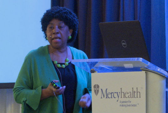 Laura Jackson Author Photo